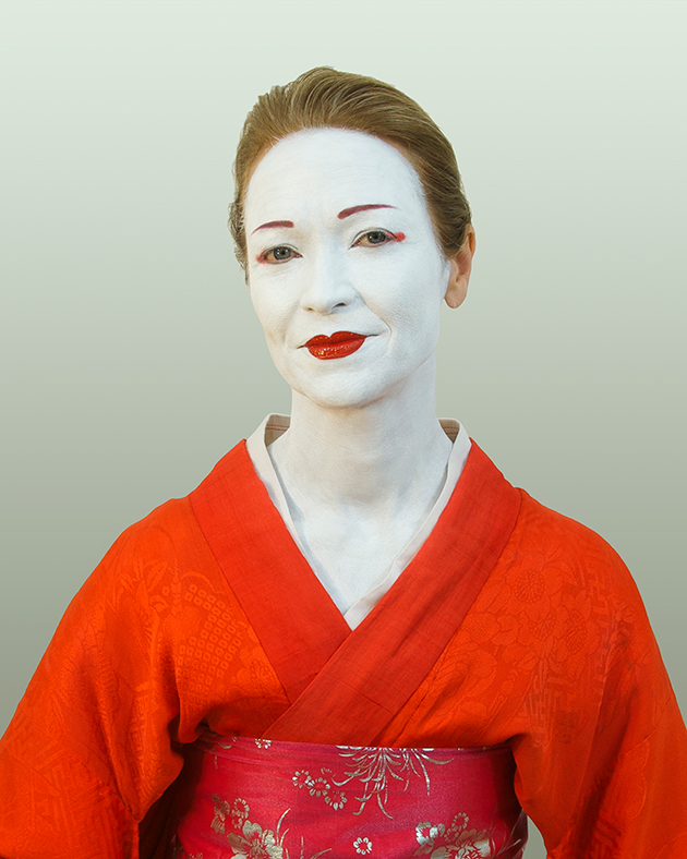 redkimono-Naomi-copyright-Lis-Fields-2015